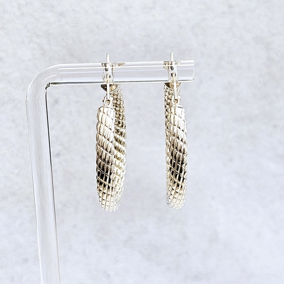 Sterling 925 Textured Rope Hoop Earrings - Picture 9 of 12